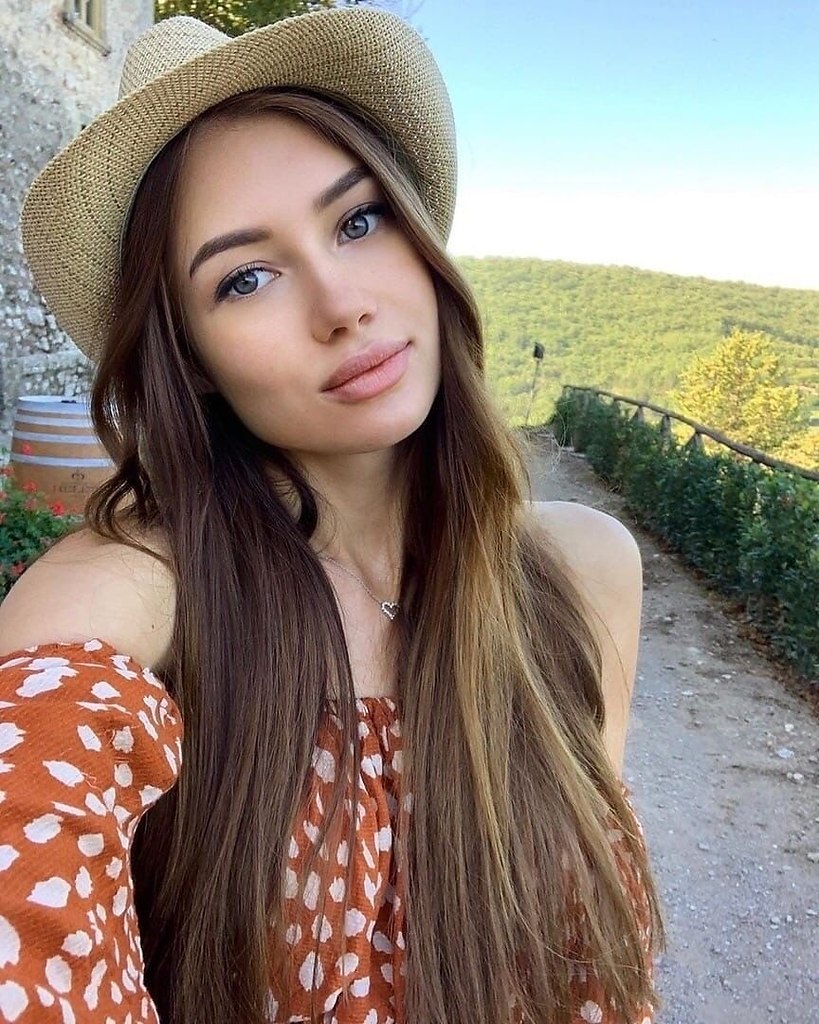 Участник POLINAHOLMS ,женщина ,20, Ekaterinburg | НашЧат.РФ