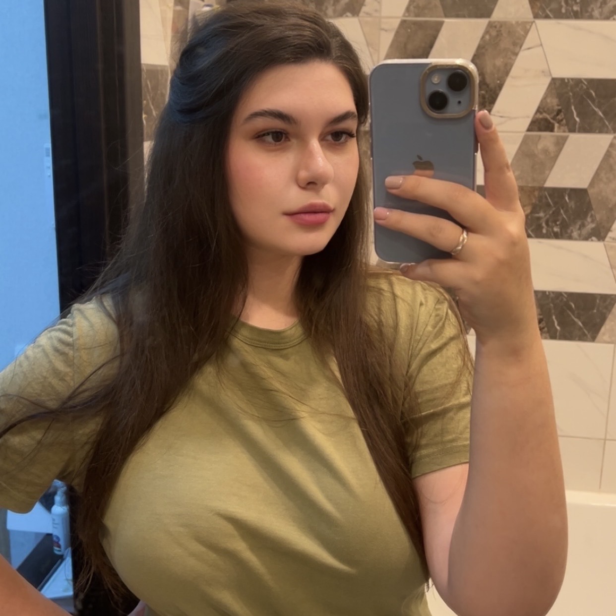 Участник SHALOPAYKA ,женщина ,24,  | НашЧат.РФ